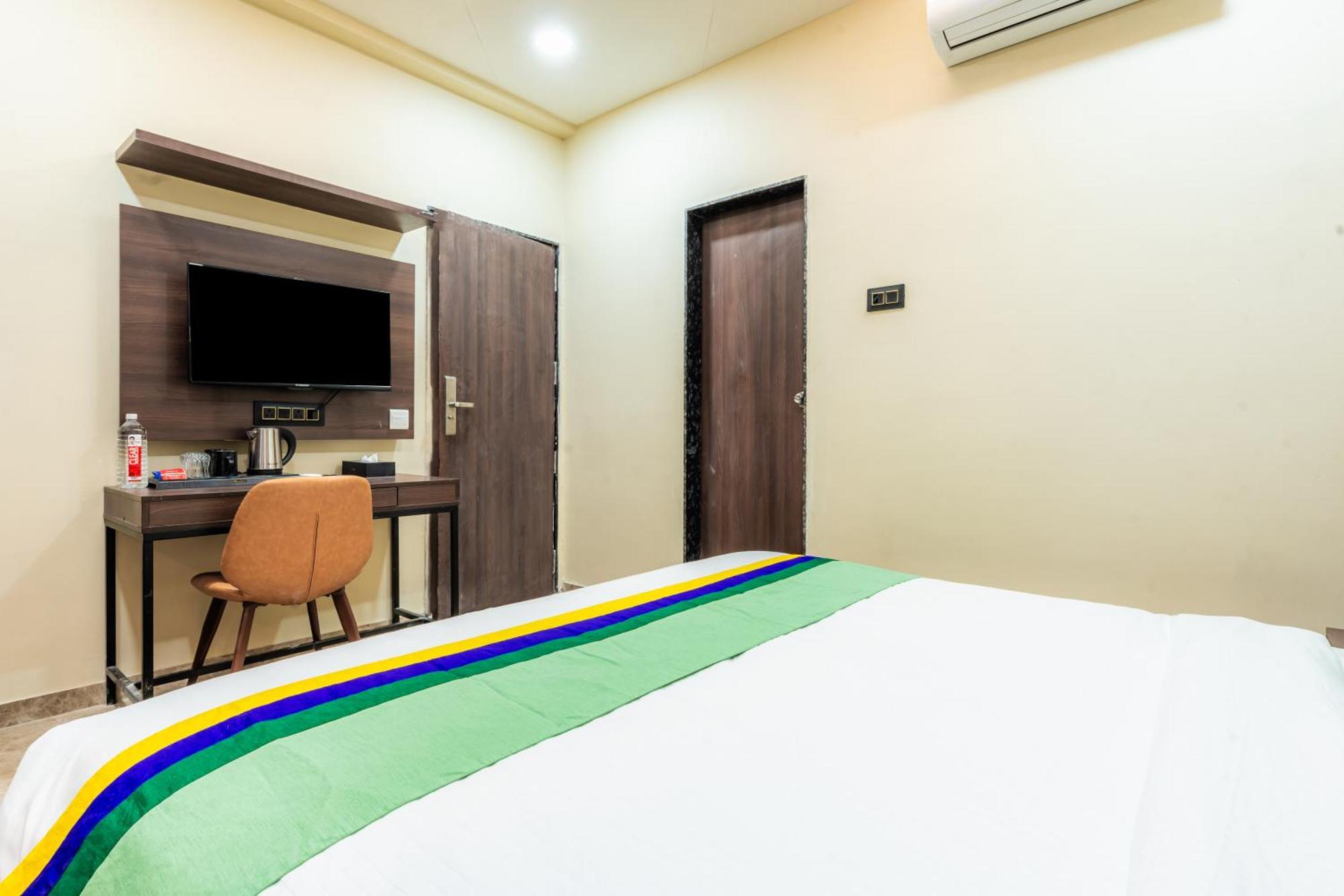 Treebo City Center Sakardara Экстерьер фото