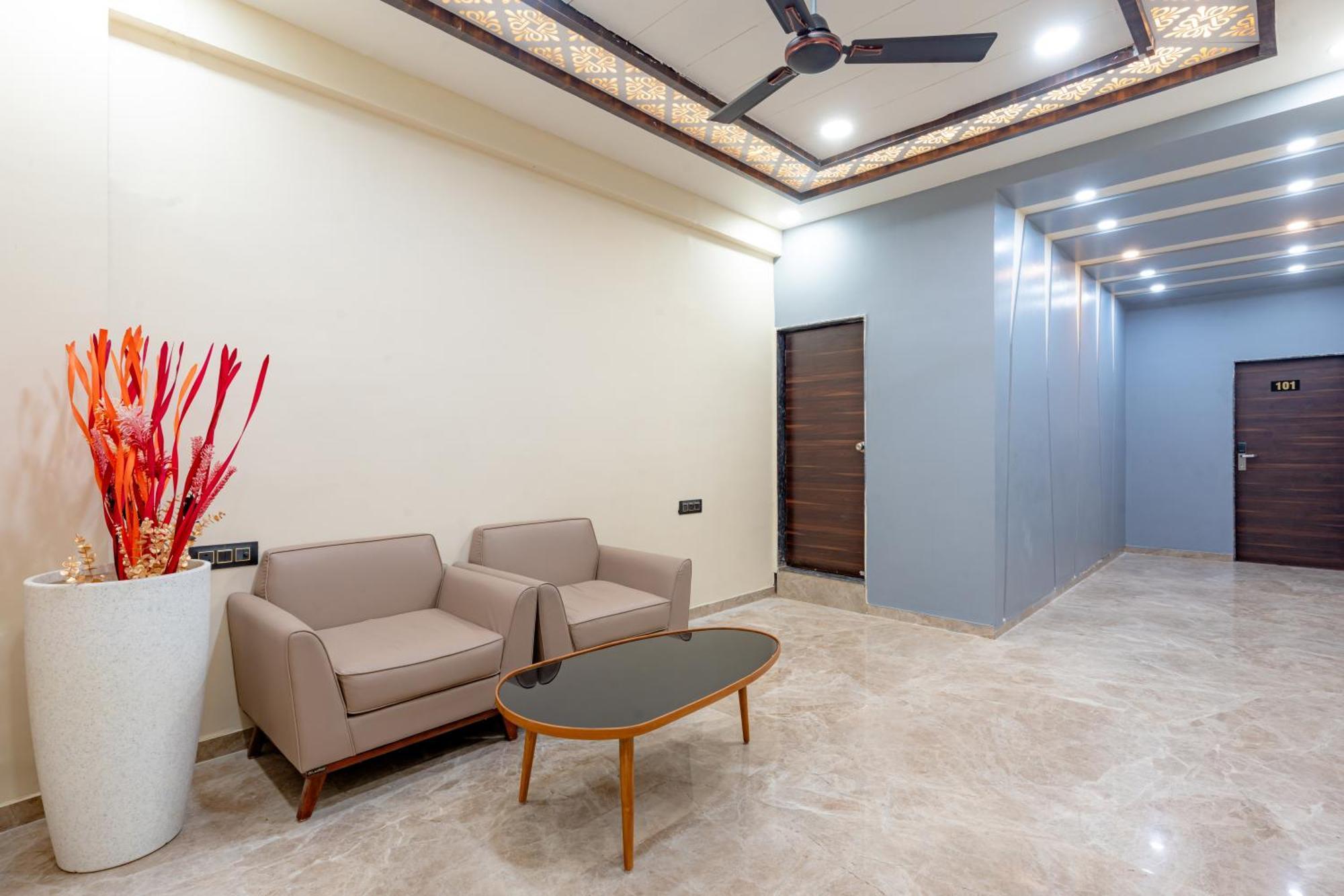 Treebo City Center Sakardara Экстерьер фото